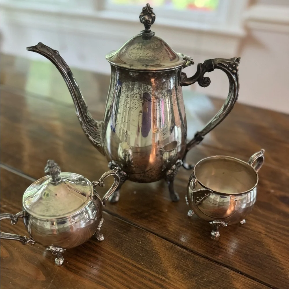 Leonard 4pc Silver plated Coffee Pot/Sugar/Creamer Set. Vintage
